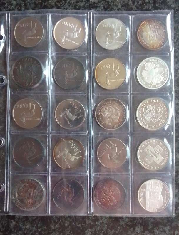 42x South African R1 coins (37x is Silver Coins)