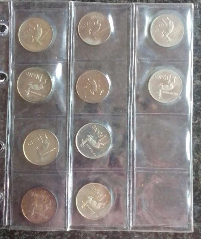 42x South African R1 coins (37x is Silver Coins)