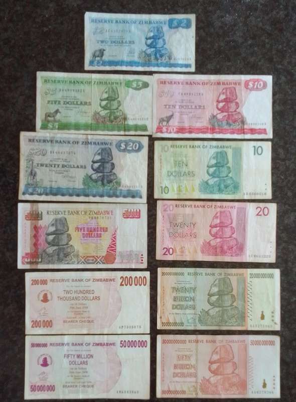 Variety of Zimbabwe Bank Notes x 11 Notes