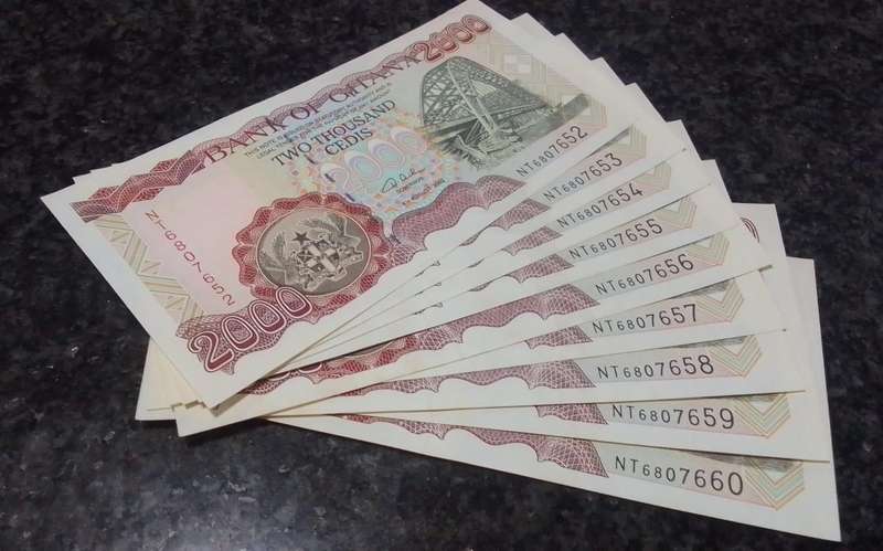 9x 2003 Ghana 2000 Cedis - Consecutive Serial Number Banknotes