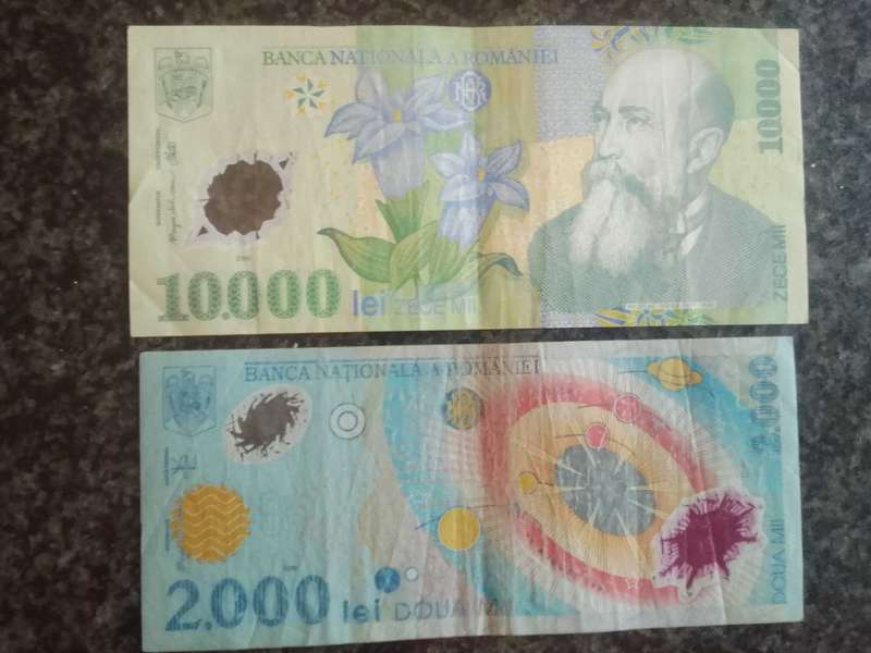 Romanian Leu Currency 10,000 Leu and 2,000 Leu