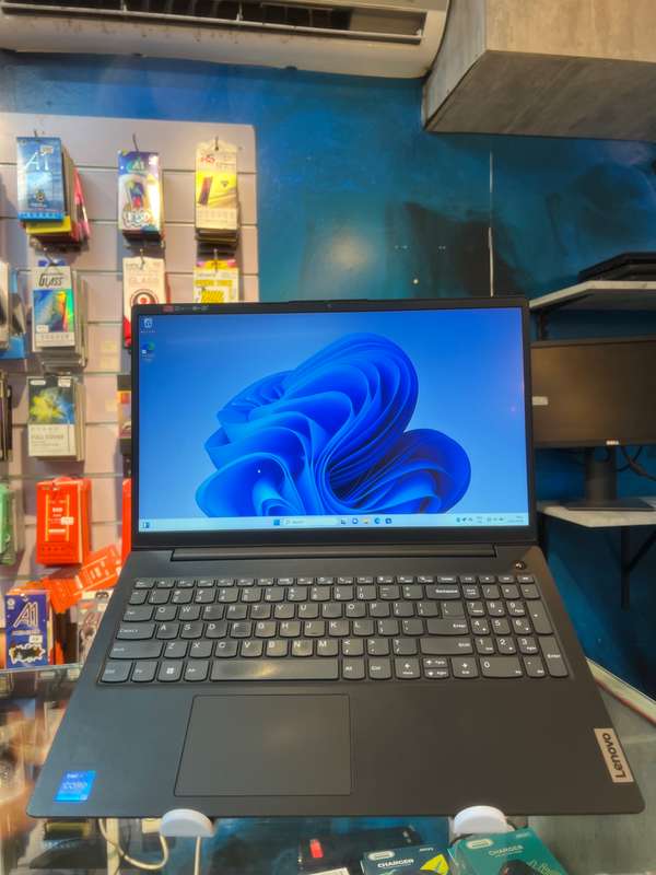 Refurbished Lenovo IdeaPad V15 IRU | 13th Gen i5 | 16GB RAM | 512GB SSD | High Performance Laptop