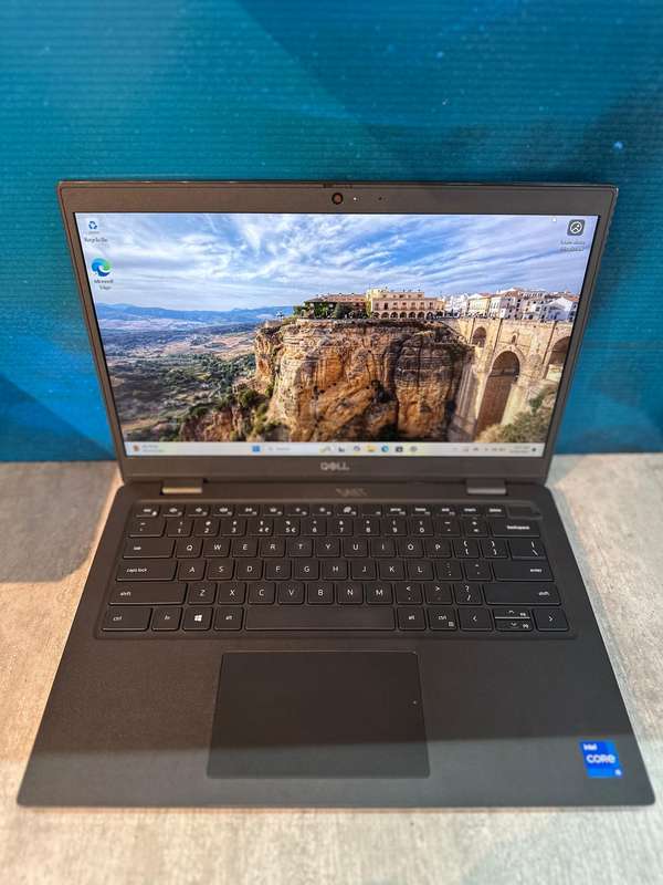 Dell Latitude 3420 Laptop | 11th Gen Intel i5 | 8GB RAM | 14 FHD | Demo Unit - Like New in Box