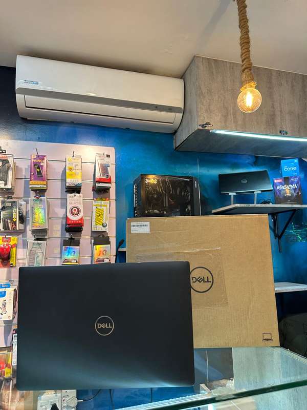 Dell Latitude 3420 Laptop | 11th Gen Intel i5 | 8GB RAM | 14 FHD | Demo Unit - Like New in Box