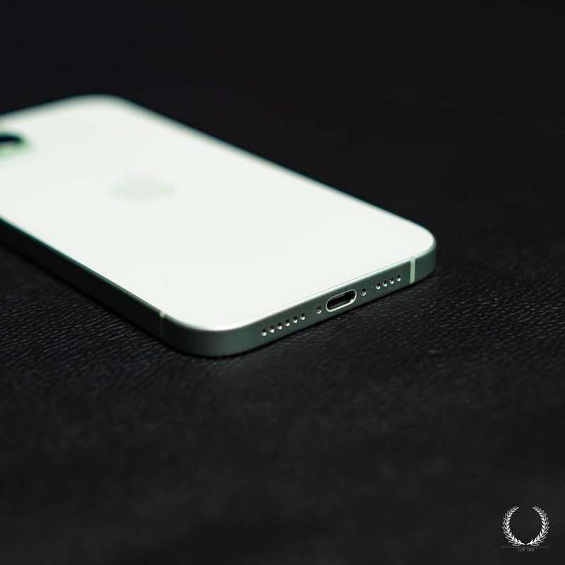 iPhone 15 Plus
