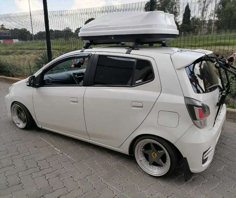 Toyota AGYA Roof box