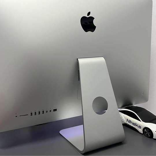 iMac Retina 5K, 27-inch Late 2015
