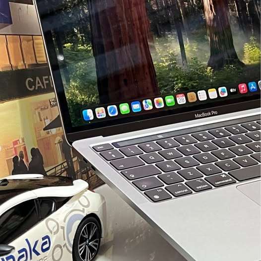 MacBook Pro 2020 13-inch CHIP M1 512GB SSD, 16GB Ram 304cycle Space Grey