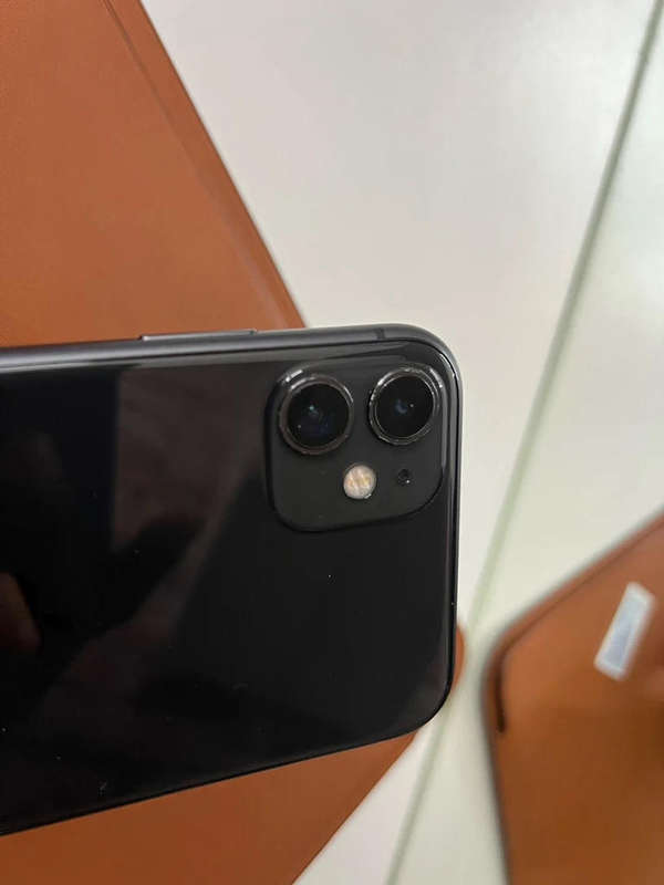 iPhone 11 64GB