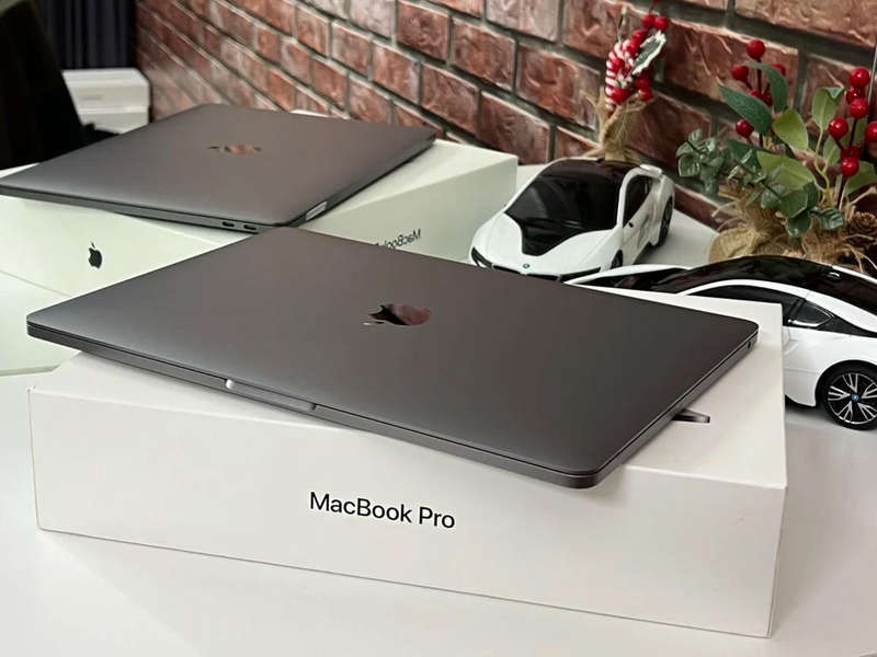 MacBook Pro 13 inch 2017