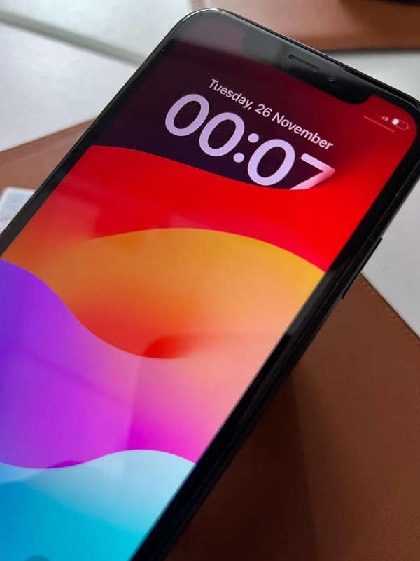 iPhone XR open to all networks