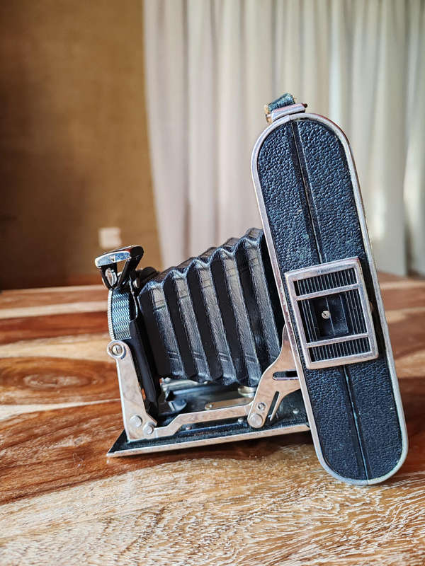 Vintage Deckel München Compur Camera with Leather Case  Untested