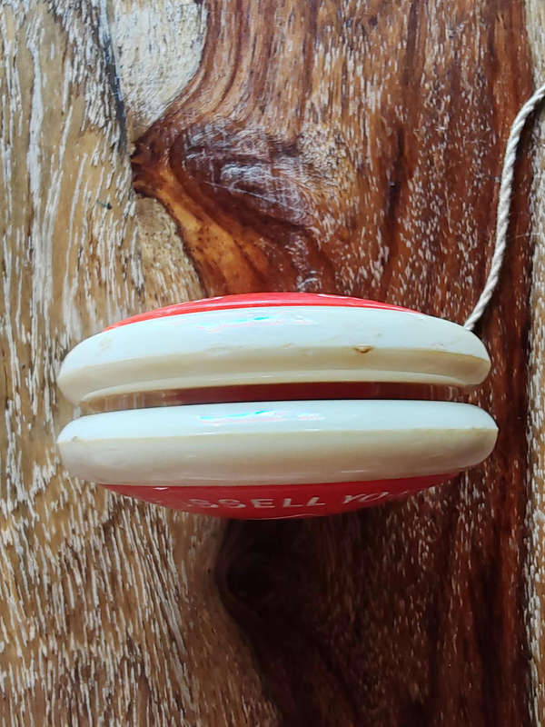 Genuine Russell Professional Championship Yo-Yo  Coca-Cola Edition