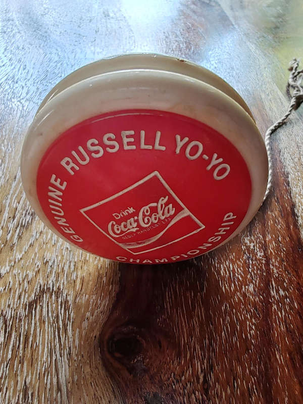 Genuine Russell Professional Championship Yo-Yo  Coca-Cola Edition