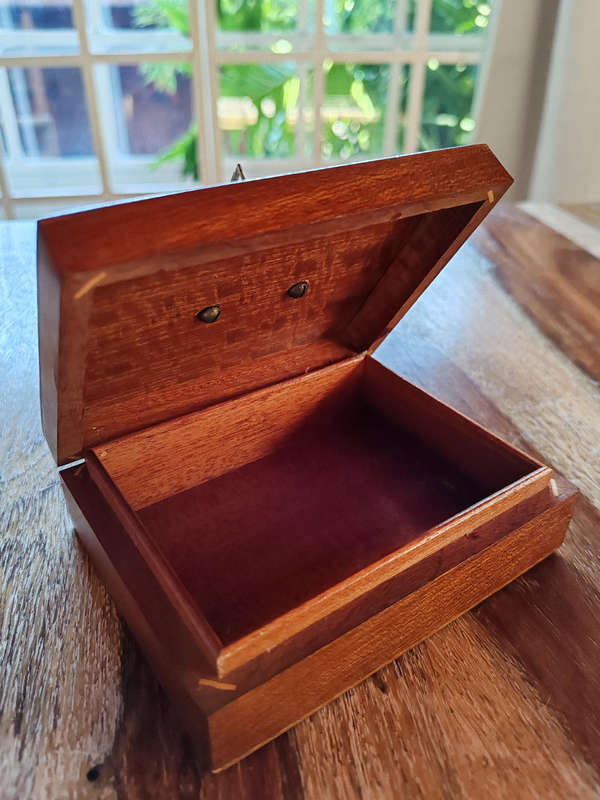 Lesney Veteran Car Gifts Vintage Cigarette Box  Classic Collectible