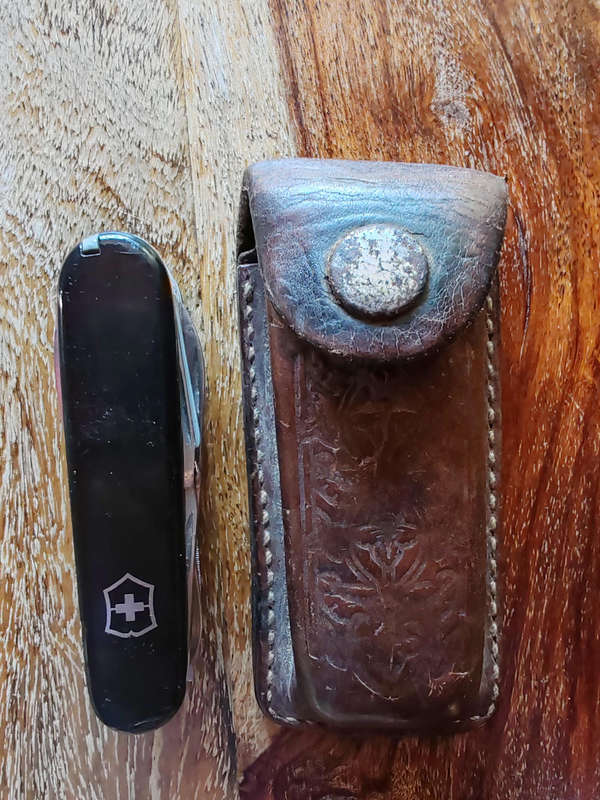 Vintage Victorinox Champion C (Pre-1985) + Handmade Leather Pouch