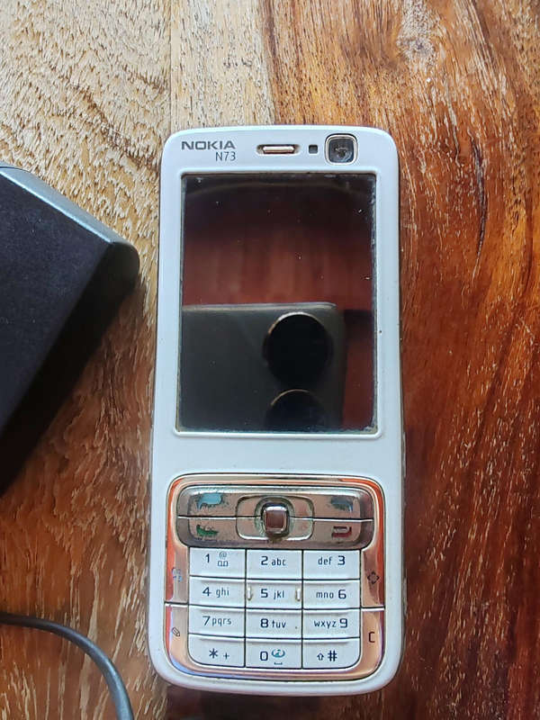 Vintage Nokia N73 Smartphone  Working with Nokia Charger, Minor Back Cover Issue