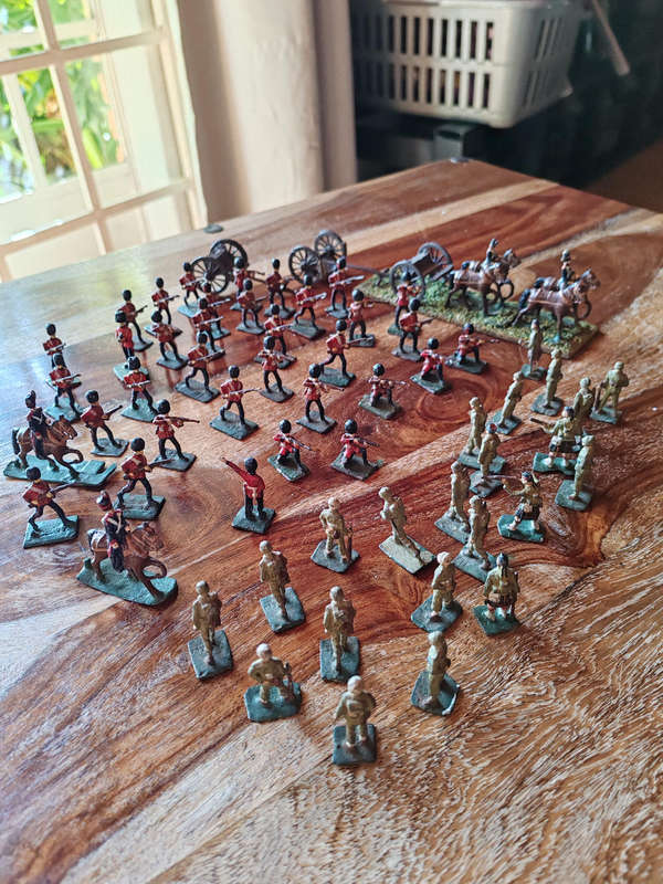Vintage Lead British Soldiers & Cavalry  Union of South Africa  3040mm  ±60 Figures