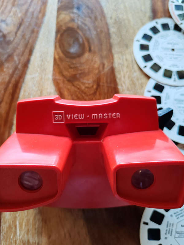Vintage 1980s Red View-Master Viewer + 9 Reels