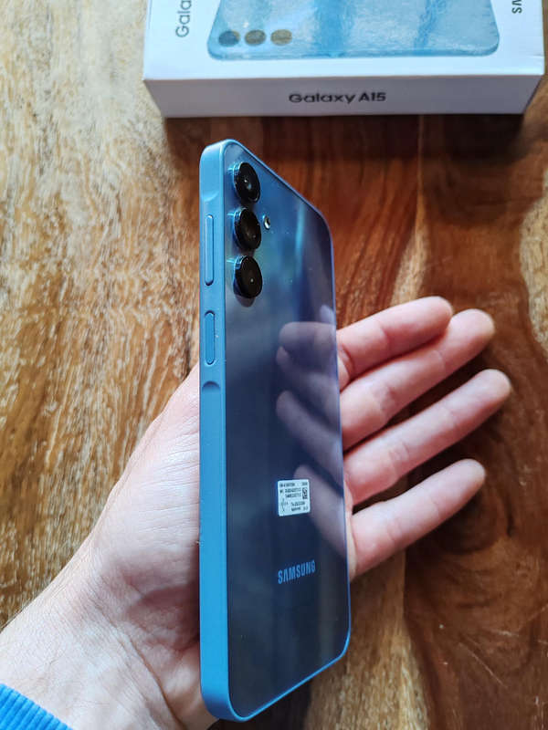Samsung Galaxy A15  128GB  Like New  With Box + Case