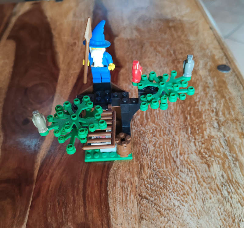 Lego 6020 Magic shop - Incomplete