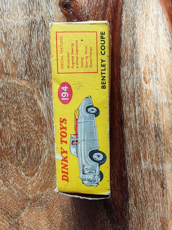 Dinky Toys No. 194 Bentley Coupé  Excellent Model with Box