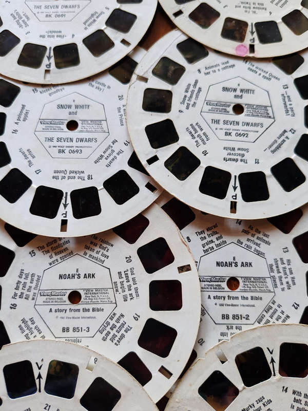 Vintage 1980s Red View-Master Viewer + 9 Reels