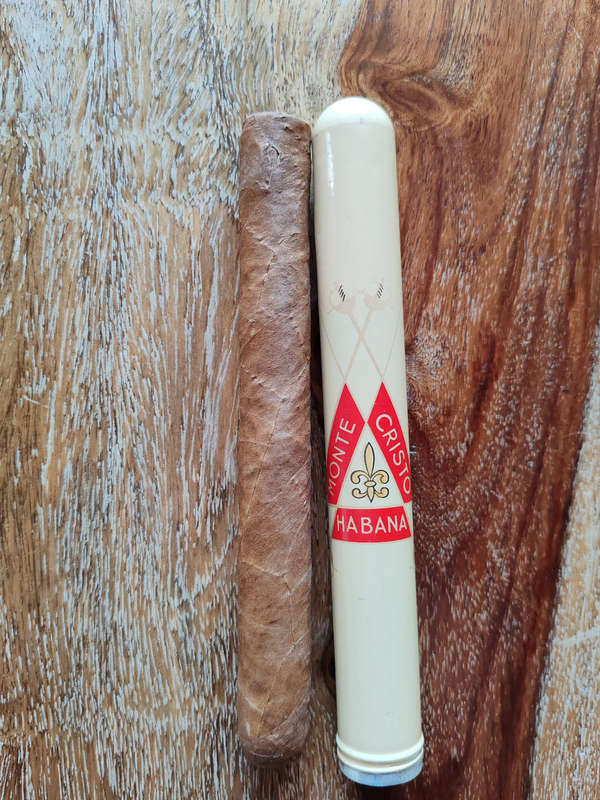 Cigars Vintage Montecristo Havana