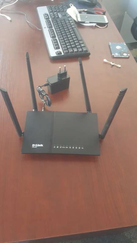 Dlink DIR-825 Wireless AC1200 Dual Band Gigabit Router