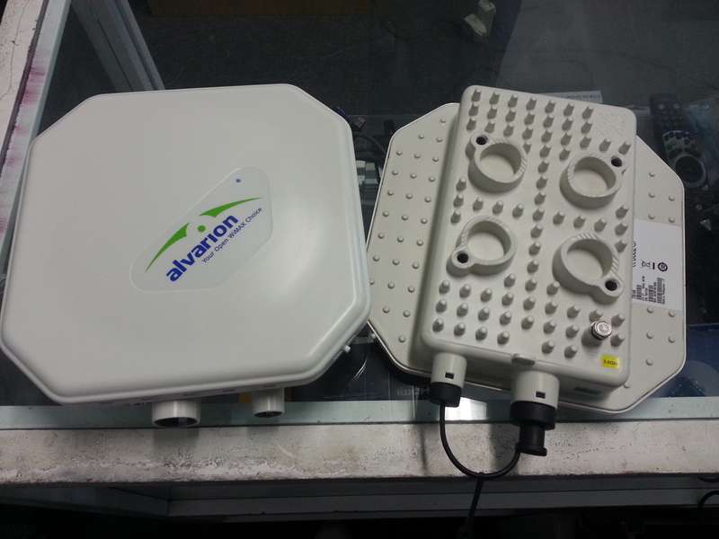 ALVARION BreezeMAX BMAX-CPE-ODU-PRO 3.5Ghz Outdoor Radio