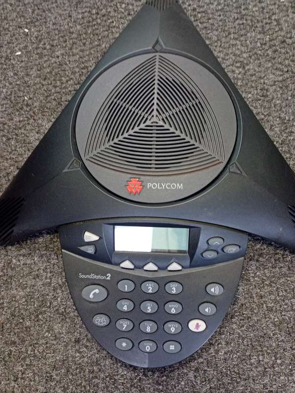 Polycom SoundStation2 - Analog conference phone for up to 10 people
