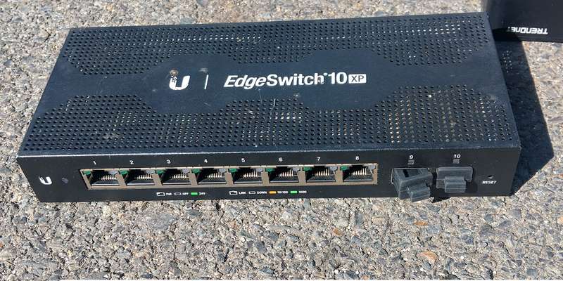 Ubiquiti 10-Port EdgeSwitch 10XP Gigabit Switch with 2 PoE