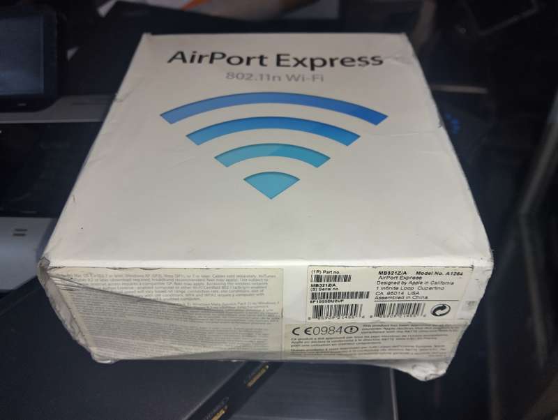 Apple Airport Express A1264 WiFi Base Station 2nd Generation 802.11n