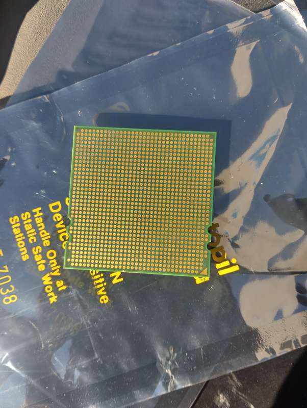 AMD Opteron 2210 2 CORE 1.8GHZ 2MB L2 Cache (OSA2210GAA6CQ)