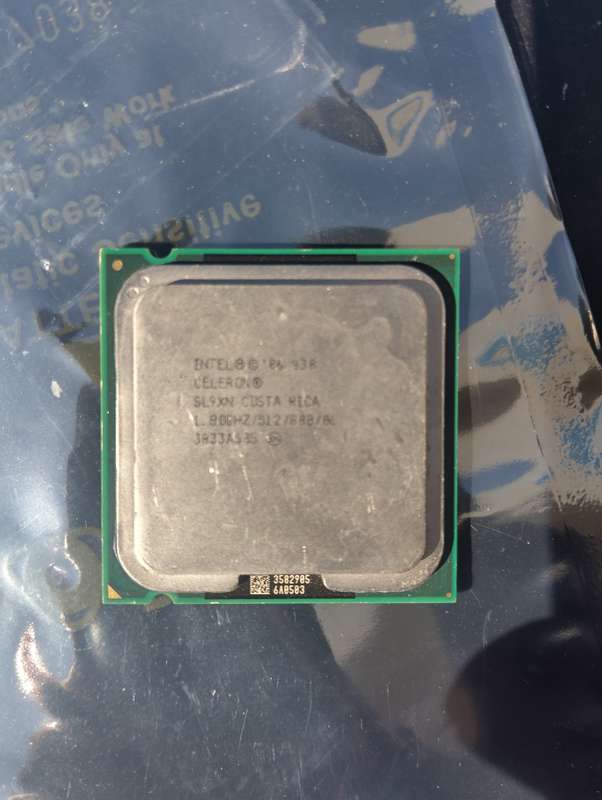 Intel® Celeron® Processor 430 (512K Cache, 1.80 GHz, 800 MHz FSB)