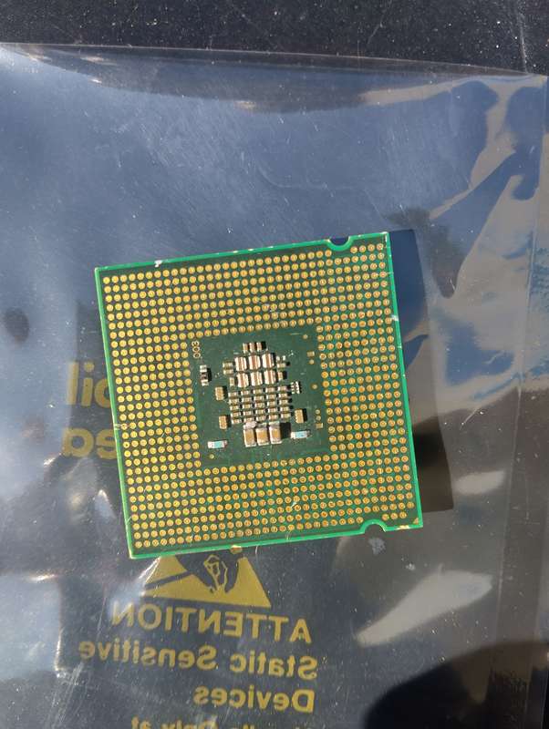 Intel® Core2 Duo Processor E6400 (2M Cache, 2.13 GHz, 1066 MHz FSB)