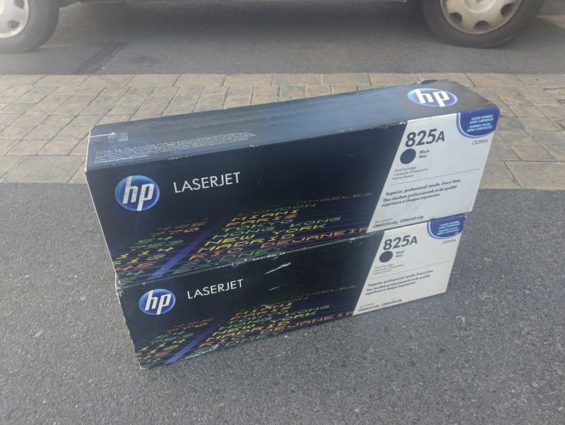 HP 825A Original LaserJet Toner Cartridge - Black CB390A