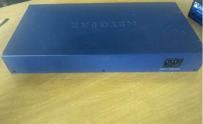 Netgear JFS516 ProSafe 16 Port Ethernet Fast Switch