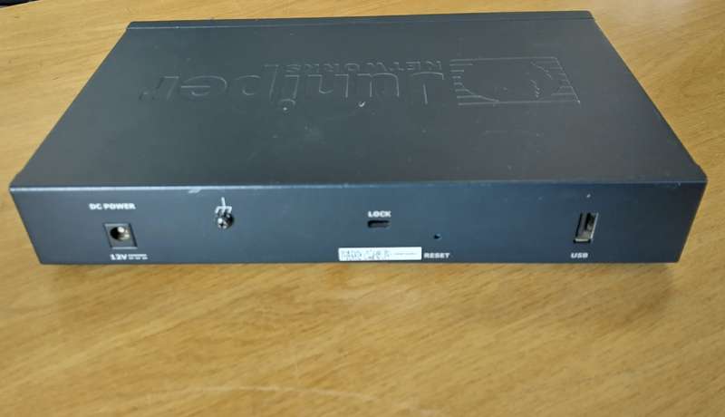 Juniper Networks SSG-5-SH security gateway firewall SSG 5