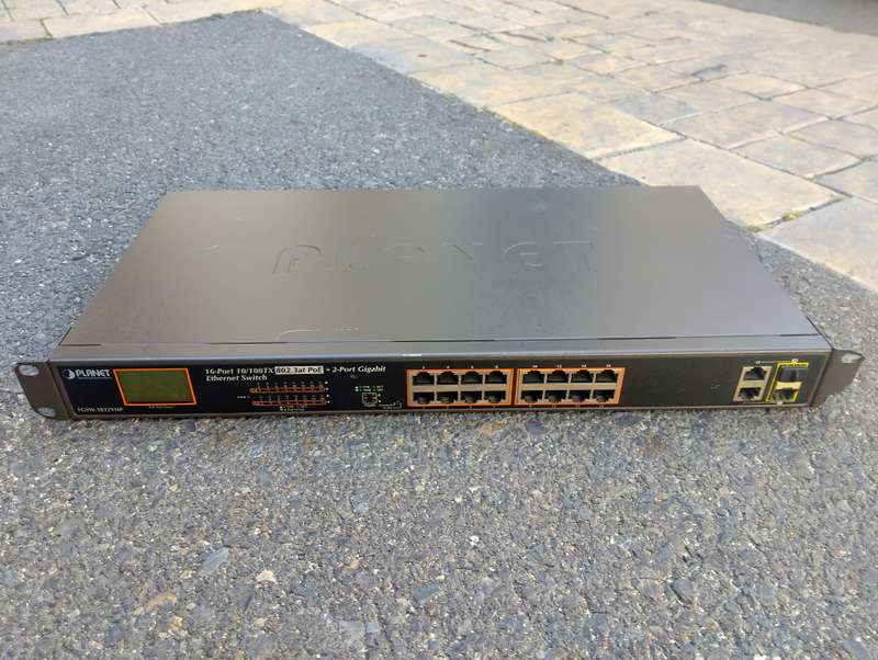Planet 16Port FGSW-1822VHP - Fast Ethernet PoE Switch