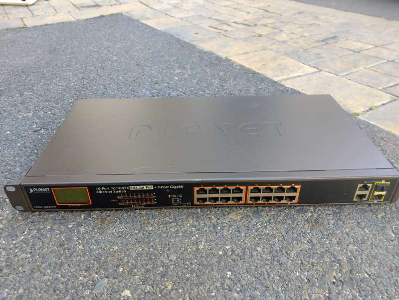 Planet 16Port FGSW-1822VHP - Fast Ethernet PoE Switch