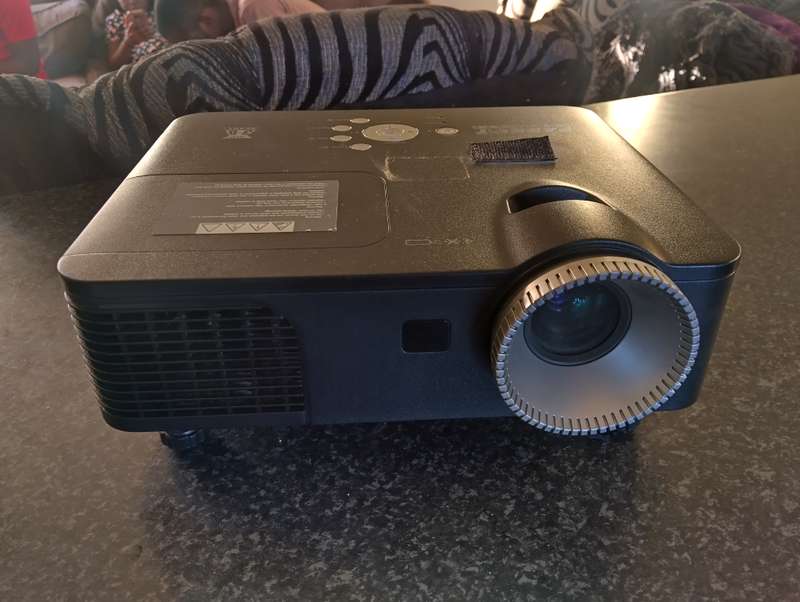 Parrot DLP 3D Ready Projector (Model: OP0413)  No Remote