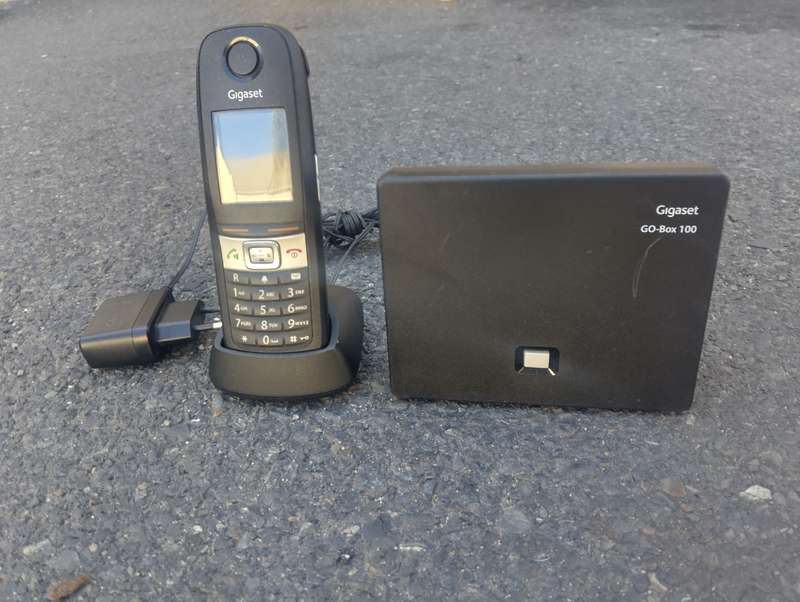 Gigaset GO Base Station and Handset Phone