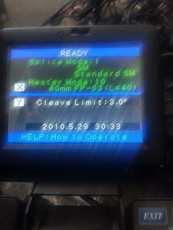 Fujikura FSM-40S Arc Fusion Splicer (Works on charger-Battery cant hold power)