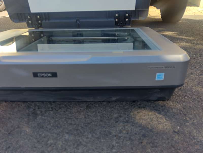 Epson Expression 10000XL Wide-Format Graphic Arts Flatbed Scanner