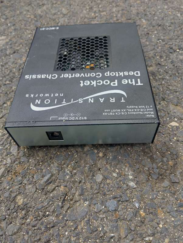 Transition Networks The Pocket Desktop Converter Chassis E-MCC-01