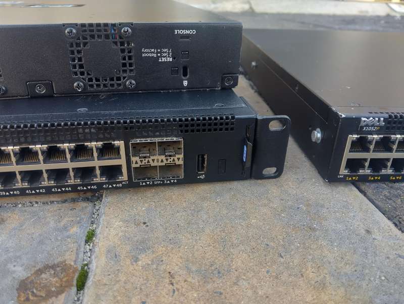 Dell X-Series X1052 48-port L2+ Gigabit Ethernet 10/100/1000 1U Smart Managed Network Switch E09W001