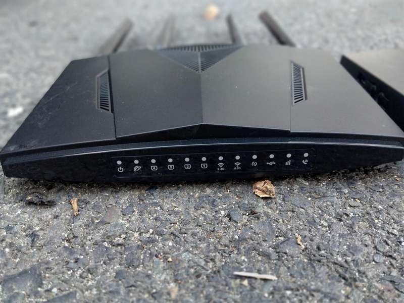 D-Link Fibre LTE CAT6 Wi-Fi AC1200 Dual Band Gigabit Router  (DWR-956M)