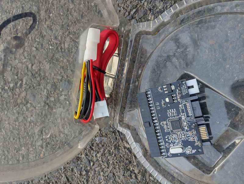 Serial ATA to Parallel ATA Converter | 40pin IDE port | 4pin Power Connector