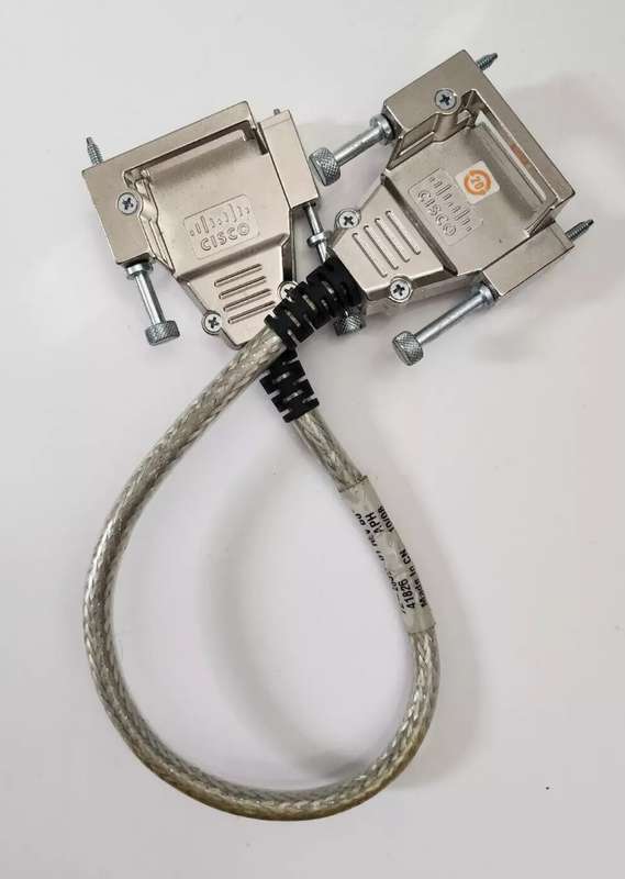 Cisco 72-2632-01 REV B0 cable for Cisco enterprise routers